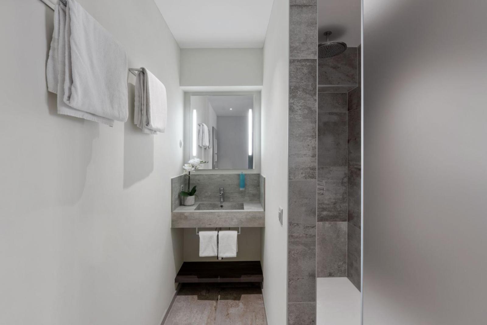 Ascona Lodge, Pool & Garden Retreat מראה חיצוני תמונה